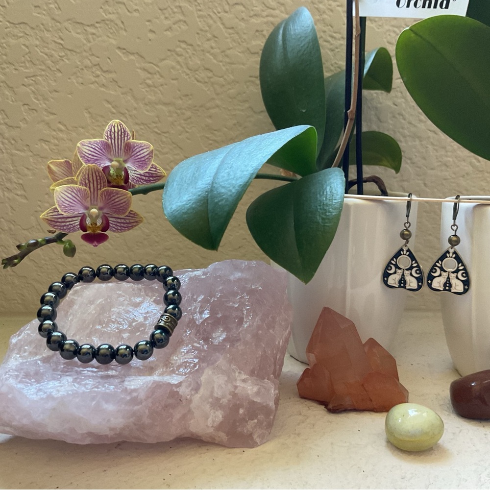 Magical Kitty Lever-Back Brass Earrings & Hematite Beaded Bracelet